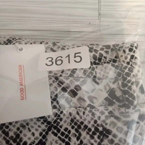 Good American good waist snake print women's 18 - Picture 9 of 9